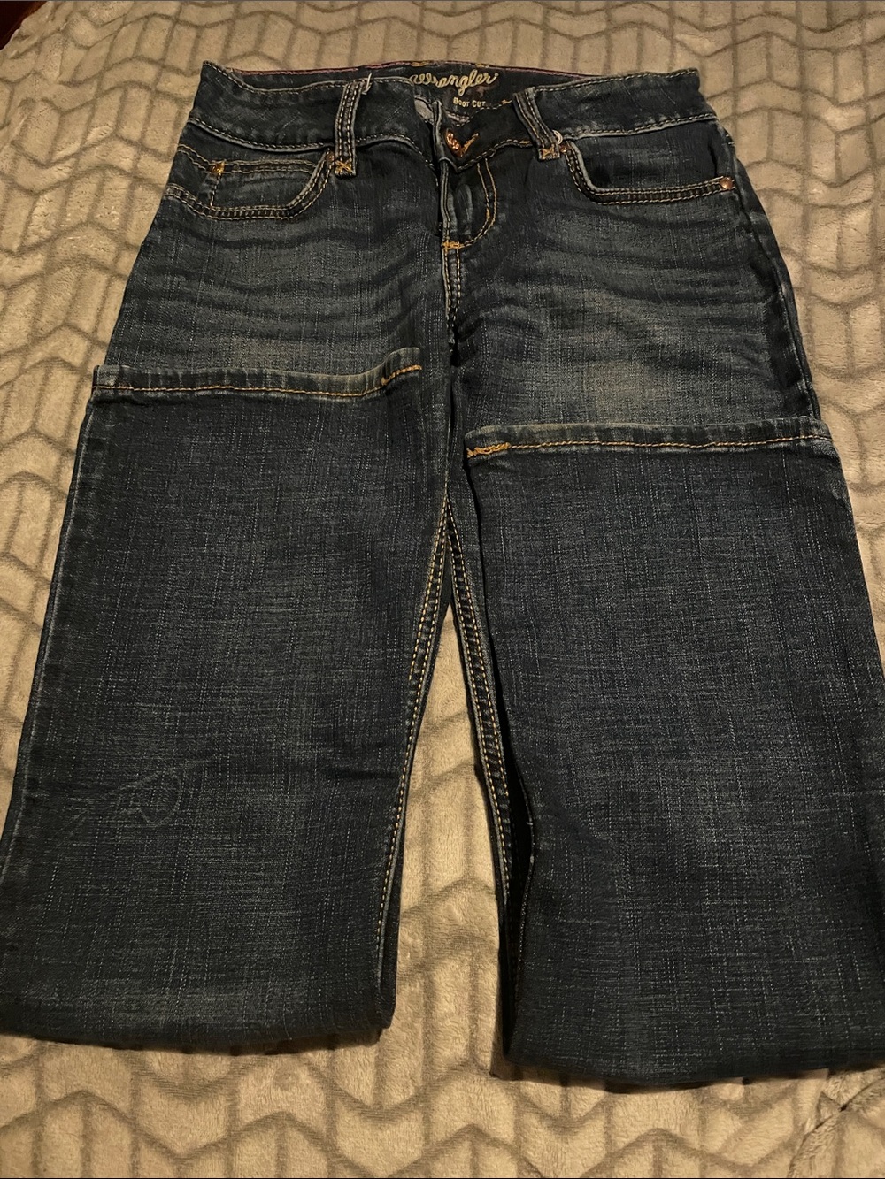 Wrangler dark indigo carpenter jeans light pink stain